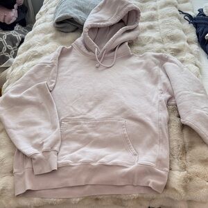 Aritzia cozy boyfriend hoodie
